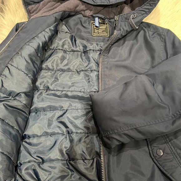 H &M - Picture 5 of 5